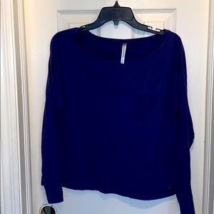 FABLETICS crop top long sleeved shirt